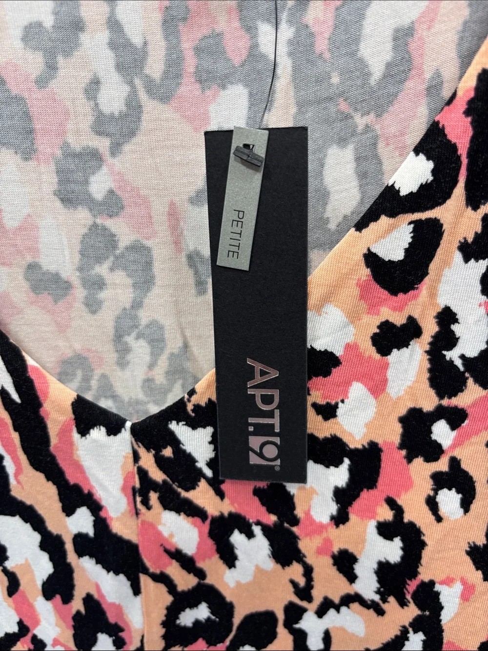 Sleeveless Pink & Black Leopard Print V-Neck Relaxed Fit Maxi Dress - Picture 3 of 6